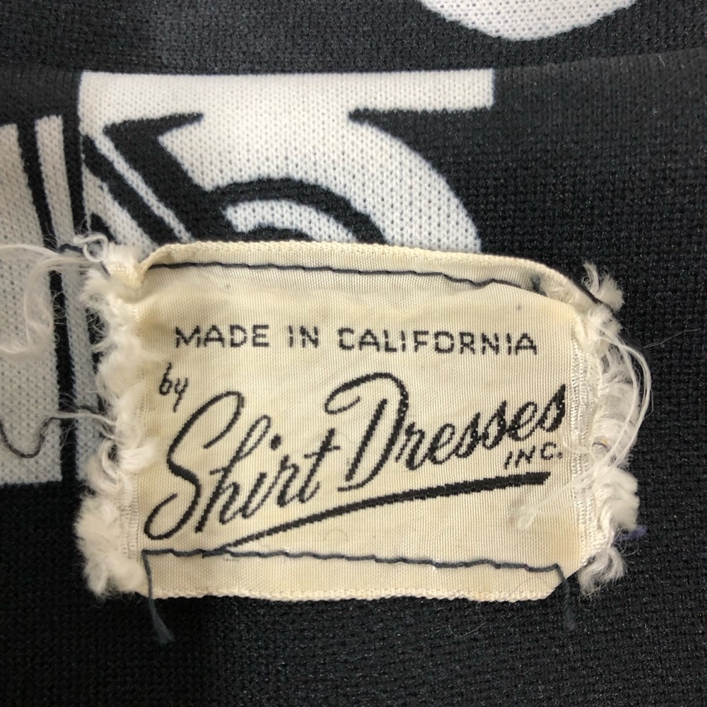 Vintage shirt dress made in California geometric black white long sleeve - Picture 4 of 16